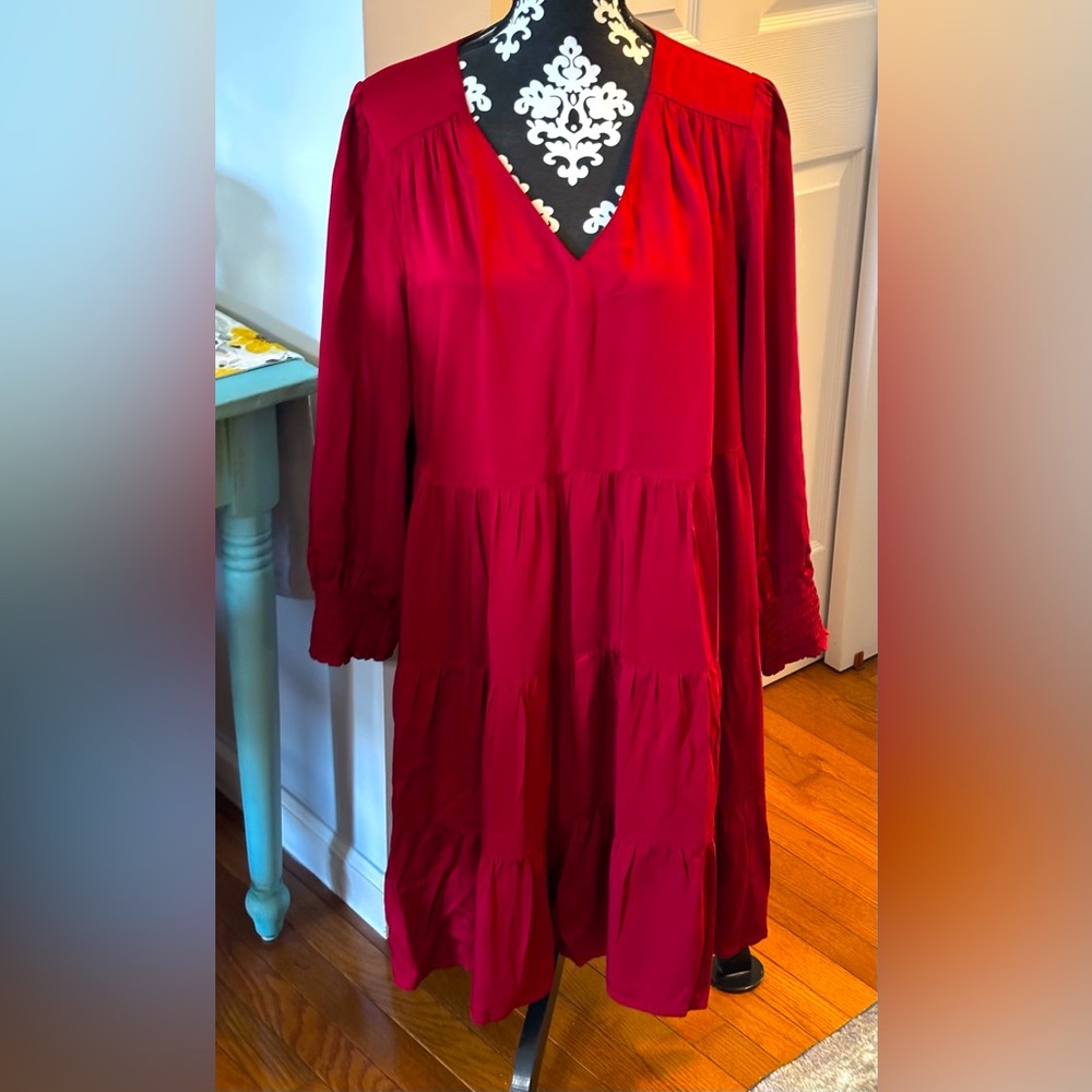 NWT J. Jill Tiered Smocked-Sleeve Dress in Crimson Size Large Bracelet Sleeve